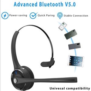 NWT Bluetooth Headset w/Microphone & Charging Base